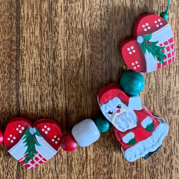 🎉HP🎉 Vintage Hand Painted Santa Claus, Mrs Claus and Hearts Necklace - Picture 3 of 16